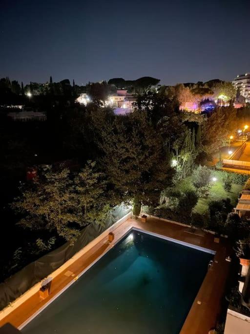Pamphilj Apt Close To St.Peter'S Rome Bagian luar foto